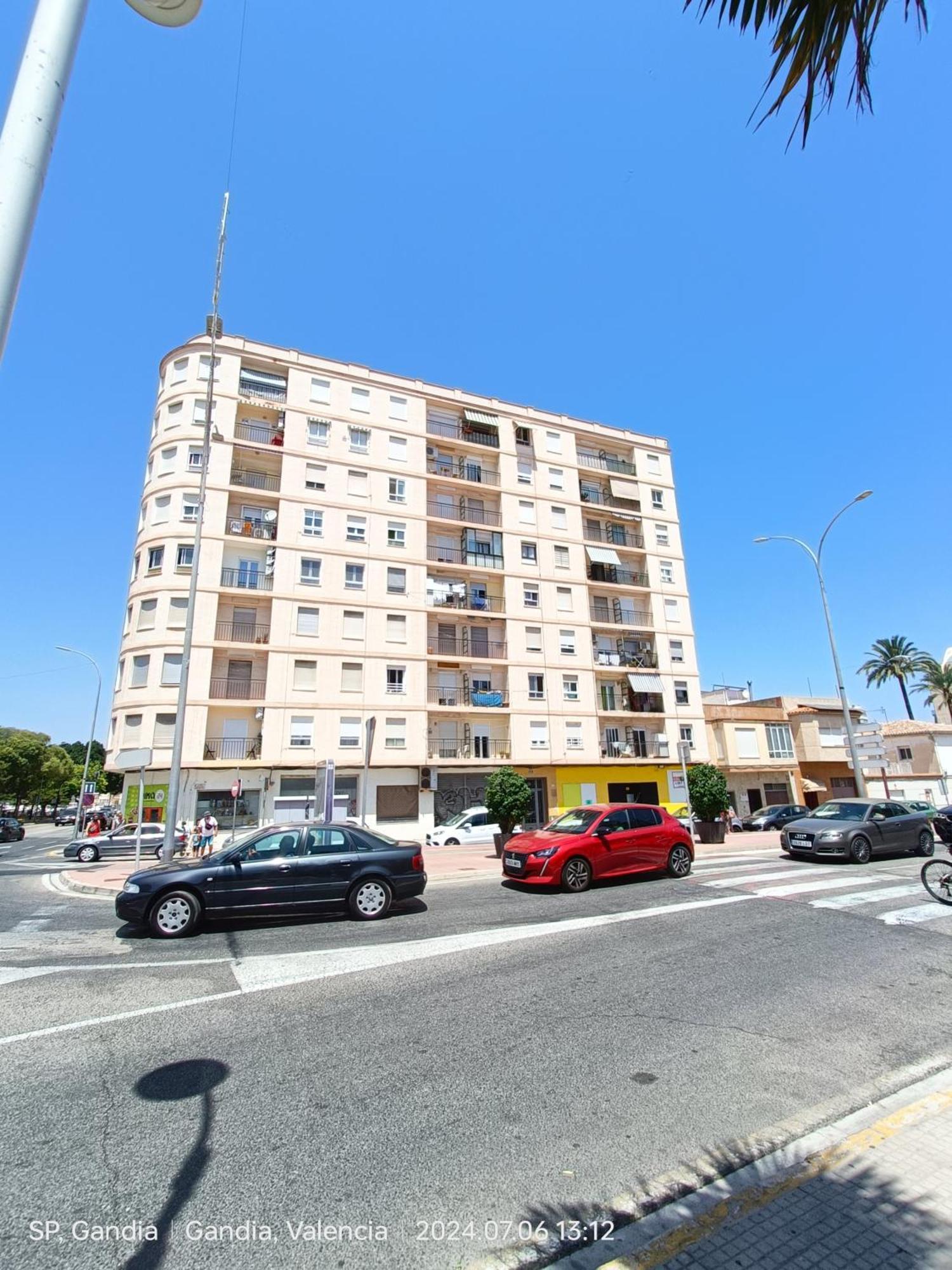 Mare De Deu, Vivienda Vacacional Para Familias Y Mayores De 25 Anos En El Grao De Gandia-Playa Playa de Gandia Dış mekan fotoğraf